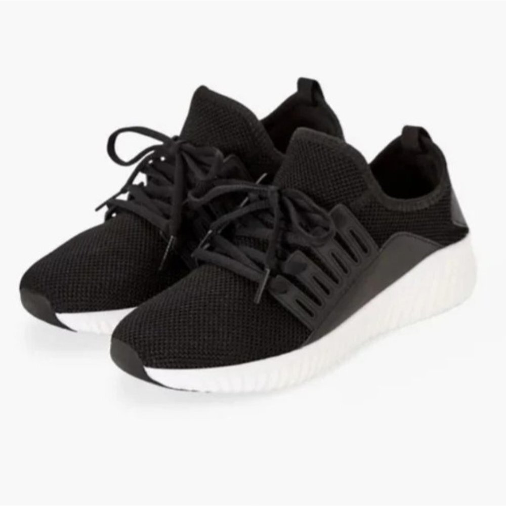 New Just Fab Velinda Sneaker in‎ Black Size 6.5